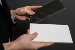 کاشی چینی در مقابل کاشی و سرامیک